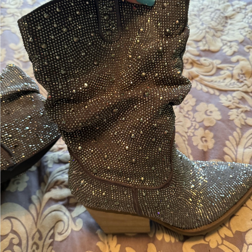 Women’s Sparkly Cowboy Boots